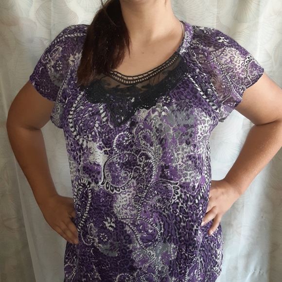 2 for $18 + 15% off COMO Top Med EUC - Picture 3 of 12